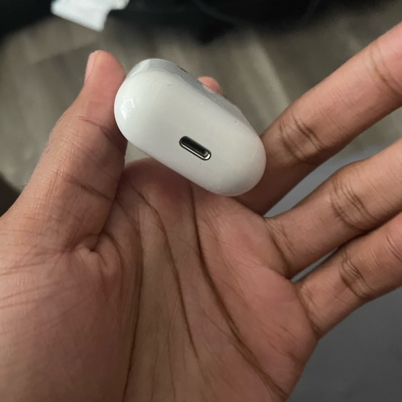 airpod pros 2nd generation - Picture 2 of 4